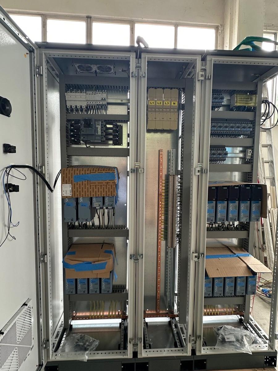 Power Center ENI assemblaggio