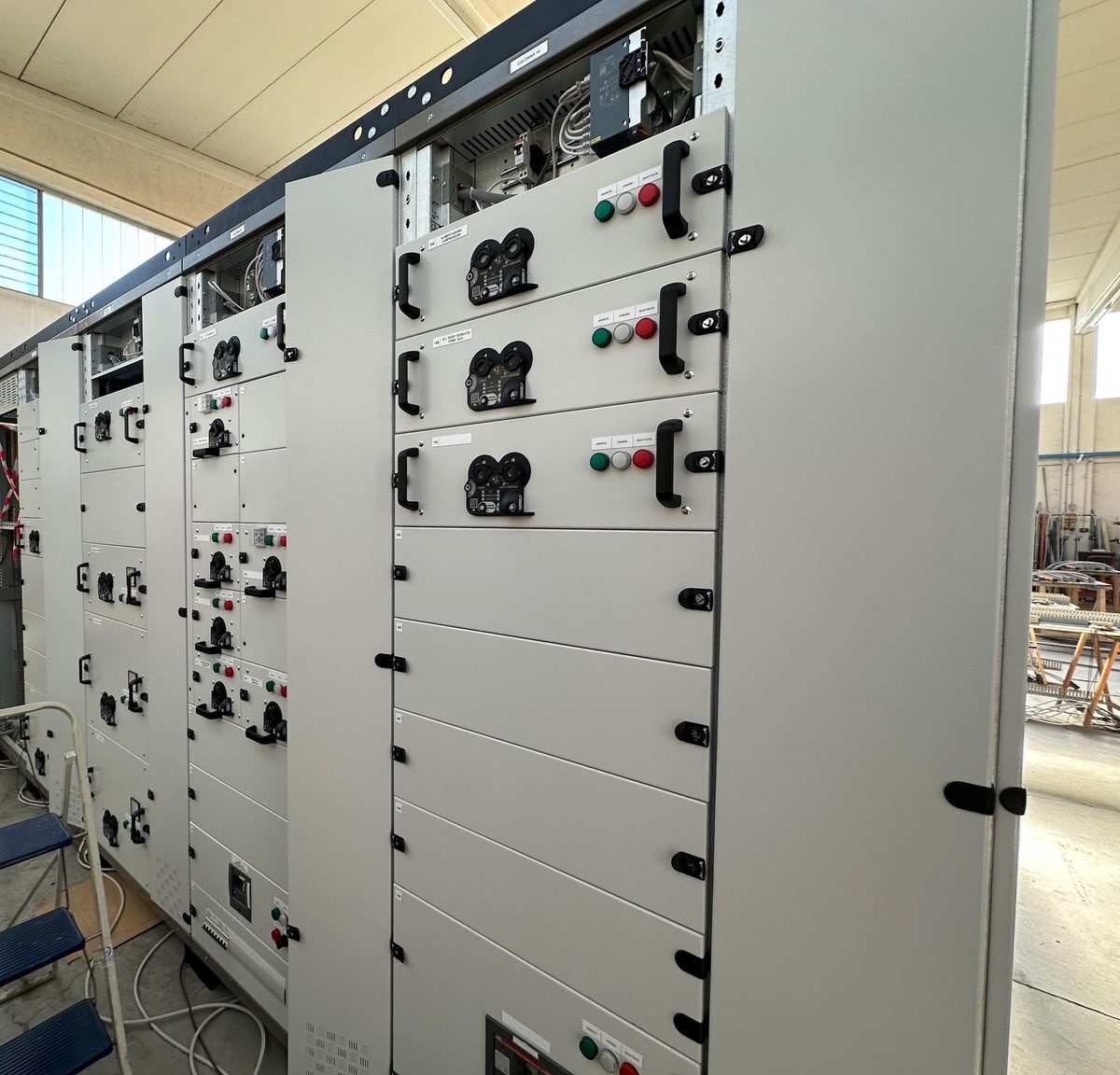 Quadri BT multi-colonna